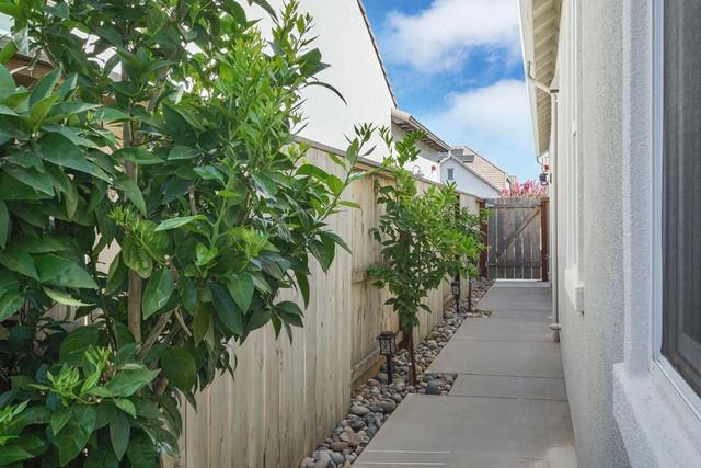 2924 Ashton Street, Lodi, CA 95242