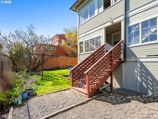 3628 Se MILWAUKIE Ave, Portland, OR 97202