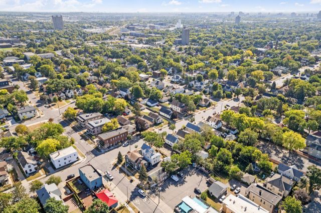 2110 4th Street NE, Minneapolis, MN 55418