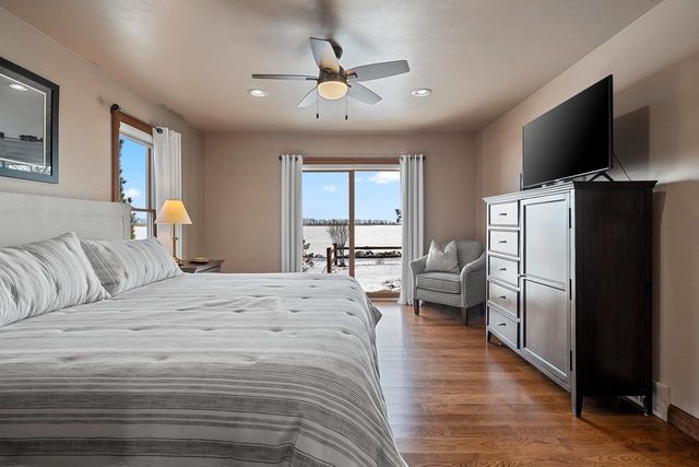 2414 LONGTAIL BEACH LANE, Suamico, WI 54173