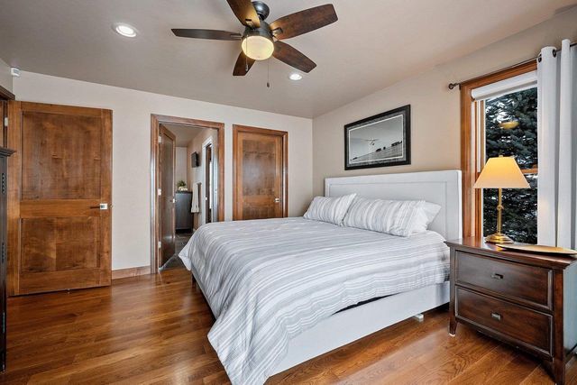 2414 LONGTAIL BEACH LANE, Suamico, WI 54173