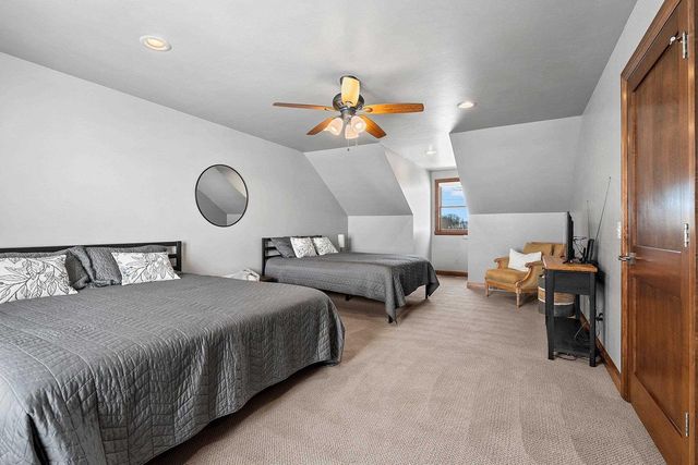 2414 LONGTAIL BEACH LANE, Suamico, WI 54173