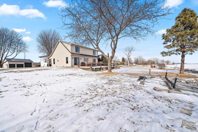 2414 LONGTAIL BEACH LANE, Suamico, WI 54173