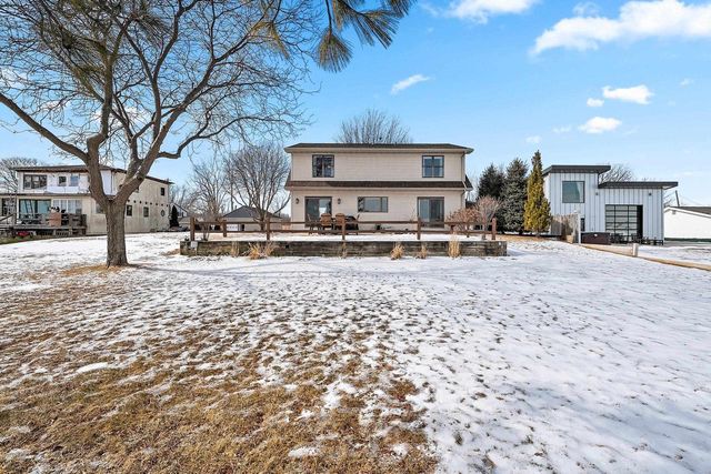 2414 LONGTAIL BEACH LANE, Suamico, WI 54173