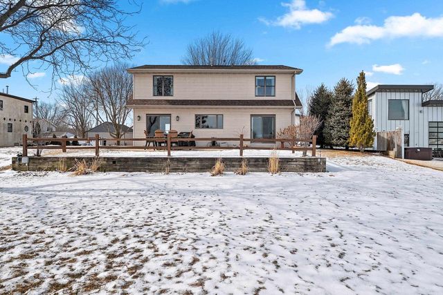 2414 LONGTAIL BEACH LANE, Suamico, WI 54173