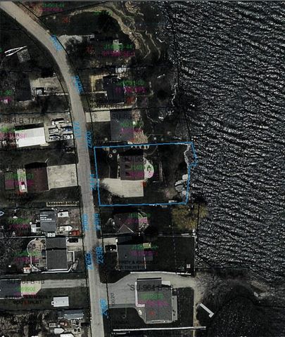 2414 LONGTAIL BEACH LANE, Suamico, WI 54173