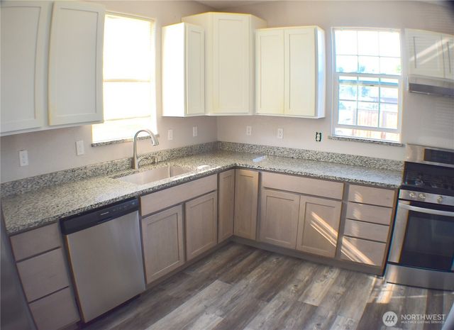 401 Emerson Avenue, Hoquiam, WA 98550