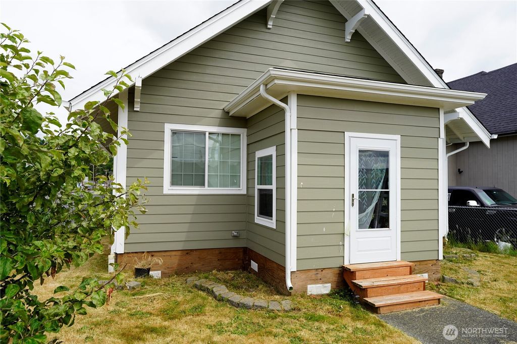 401 Emerson Avenue, Hoquiam, WA 98550