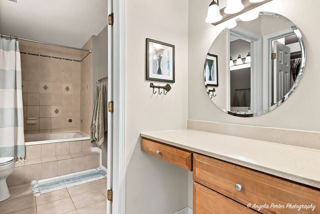 723 Edelweiss Drive, Lake Zurich, IL 60047
