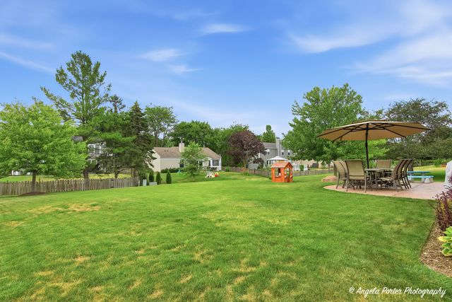 723 Edelweiss Drive, Lake Zurich, IL 60047