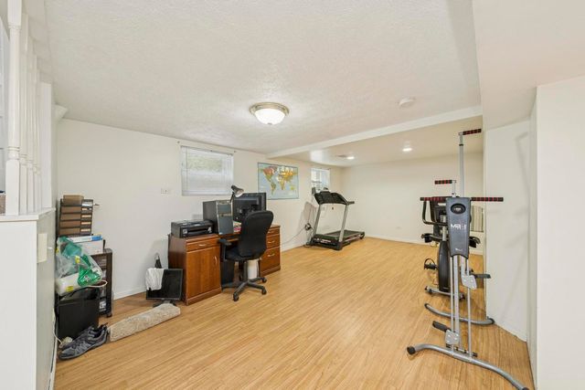 6433 N Drake Avenue, Lincolnwood, IL 60712