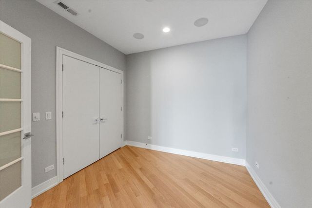 650 N Morgan Street 404, Chicago, IL 60642