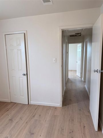 8602 Williamsdell Street, Houston, TX 77088
