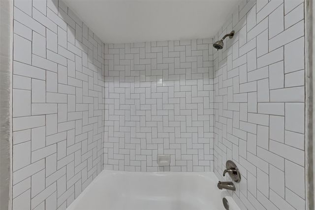 6214 Arcadian Shores Drive, Houston, TX 77084