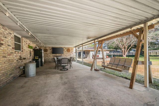 5626 Fennwood Dr, Zachary, LA 70791