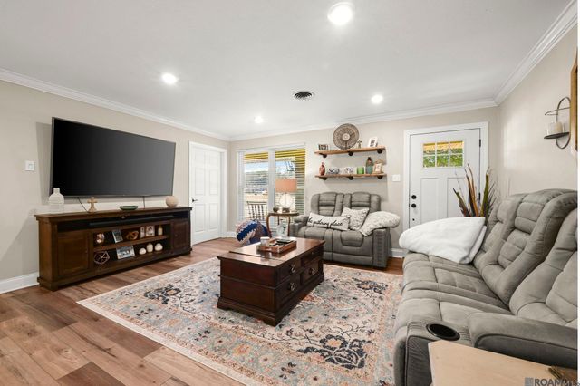 5626 Fennwood Dr, Zachary, LA 70791