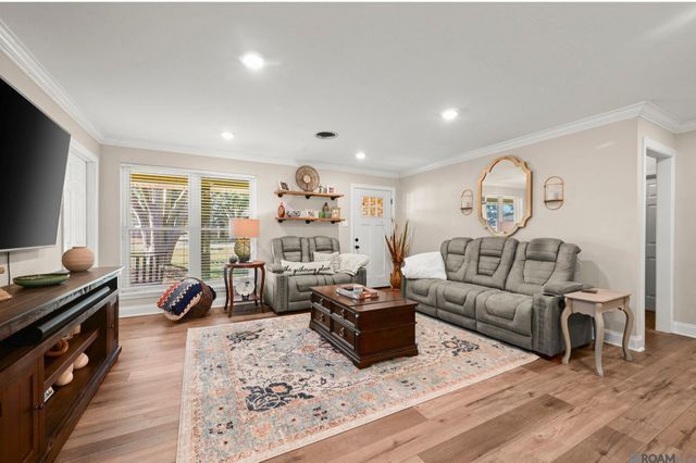 5626 Fennwood Dr, Zachary, LA 70791