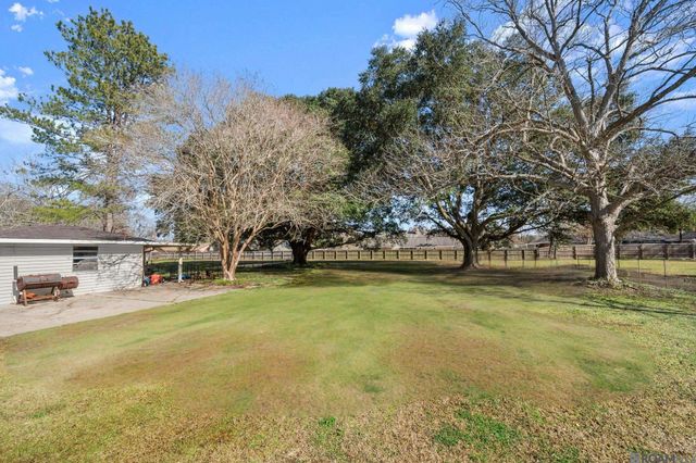 5626 Fennwood Dr, Zachary, LA 70791