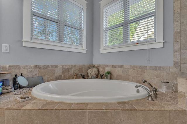 11 BEACON CRST, Newnan, GA 30265