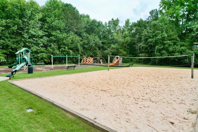 11 BEACON CRST, Newnan, GA 30265