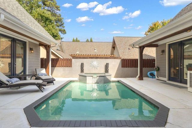 11 BEACON CRST, Newnan, GA 30265