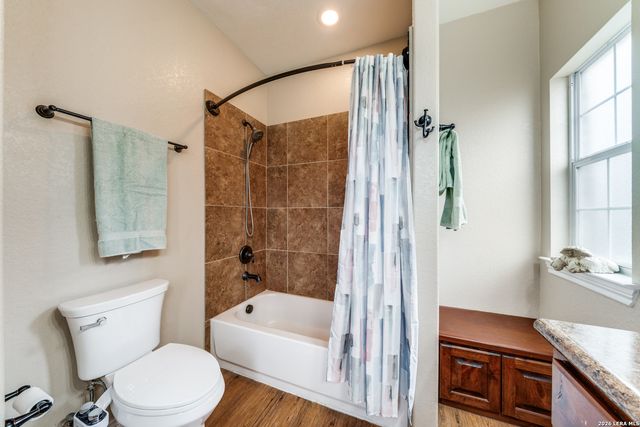 1007 Verbena, Floresville, TX 78114