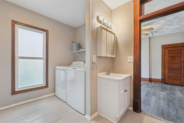 1803 Walnut Street, Granger, IA 50109