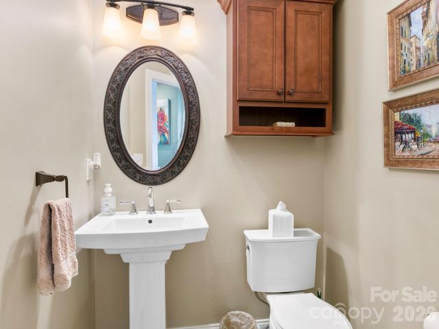 32 Lake Vista Drive, Fletcher, NC 28732