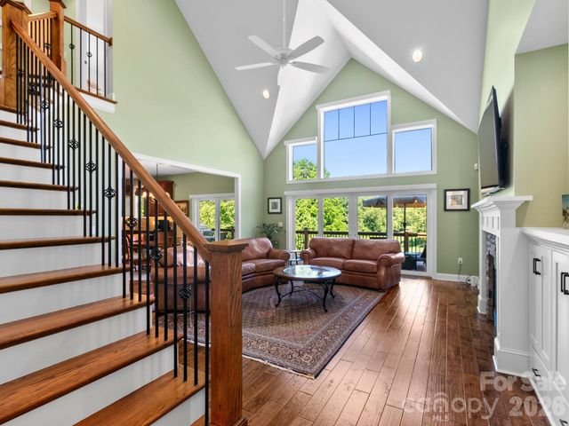 32 Lake Vista Drive, Fletcher, NC 28732