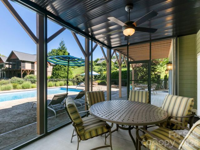 32 Lake Vista Drive, Fletcher, NC 28732