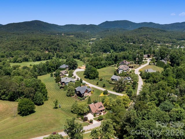 32 Lake Vista Drive, Fletcher, NC 28732