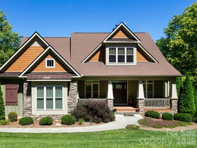 32 Lake Vista Drive, Fletcher, NC 28732