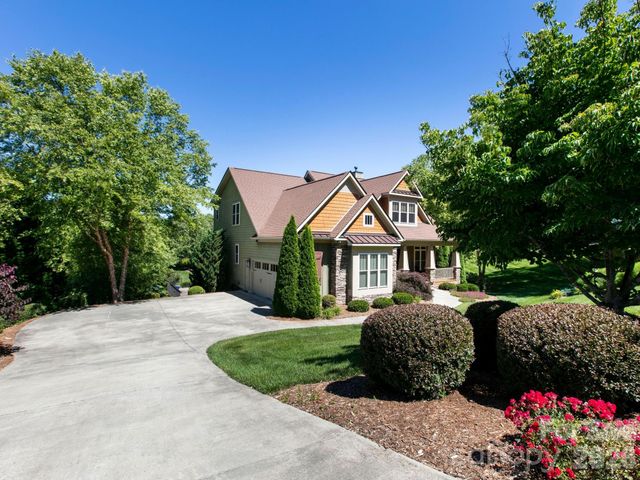 32 Lake Vista Drive, Fletcher, NC 28732