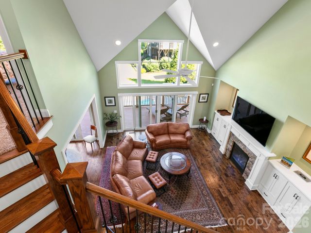 32 Lake Vista Drive, Fletcher, NC 28732