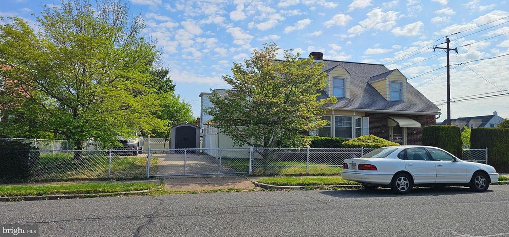 1825 SHELMIRE AVE, Philadelphia, PA 19111
