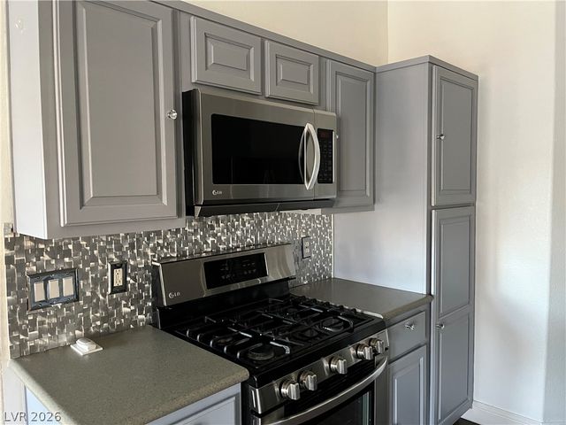 8784 Traveling Breeze Avenue 101, Las Vegas, NV 89178