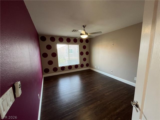 8784 Traveling Breeze Avenue 101, Las Vegas, NV 89178