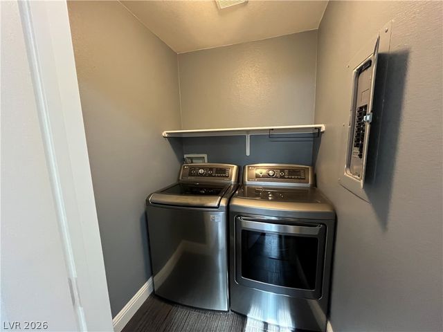 8784 Traveling Breeze Avenue 101, Las Vegas, NV 89178