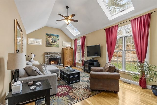 11 Sholan Circle, Harvard, MA 01451