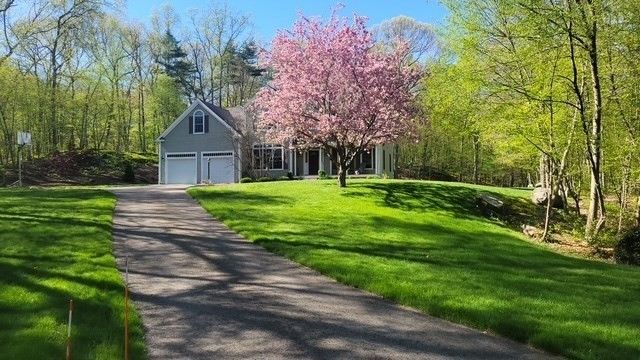 11 Sholan Circle, Harvard, MA 01451