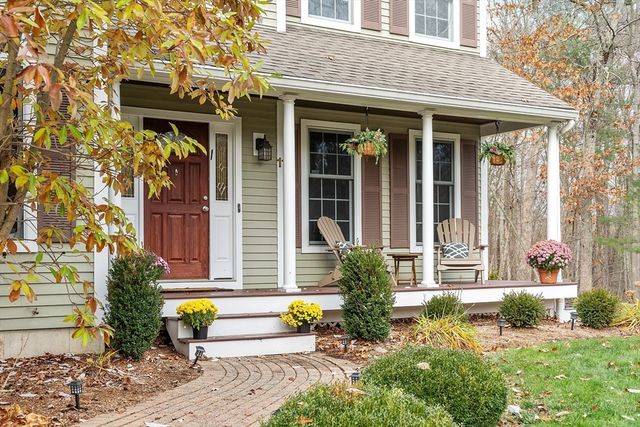 11 Sholan Circle, Harvard, MA 01451