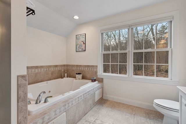 11 Sholan Circle, Harvard, MA 01451