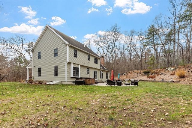 11 Sholan Circle, Harvard, MA 01451