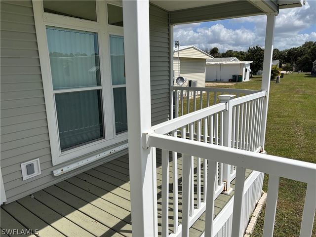 12 Aquamarine AVE 12Q, Naples, FL 34114