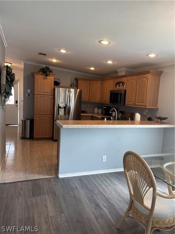 12 Aquamarine AVE 12Q, Naples, FL 34114