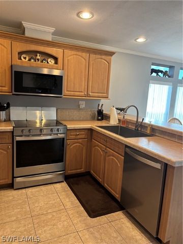12 Aquamarine AVE 12Q, Naples, FL 34114