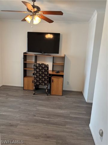12 Aquamarine AVE 12Q, Naples, FL 34114
