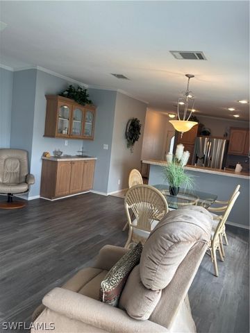 12 Aquamarine AVE 12Q, Naples, FL 34114