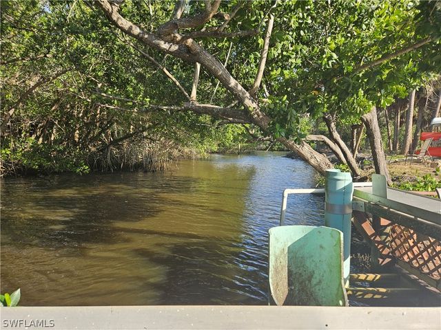 12 Aquamarine AVE 12Q, Naples, FL 34114
