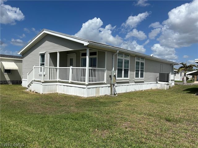 12 Aquamarine AVE 12Q, Naples, FL 34114